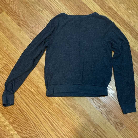 Wild fox grey sweater - Picture 7 of 7